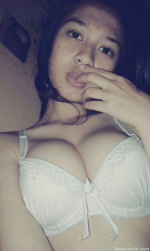 Cerita Sex Dewasa Dipatok 3 Burung